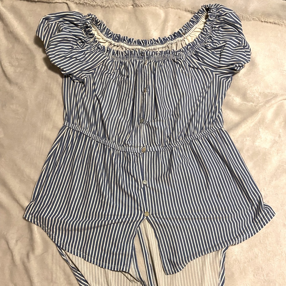 Blue stripe XL top